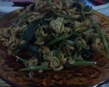 Foto langkah ke 7 dari resep Tumis kangkung campur.