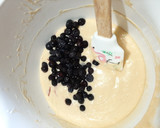 Foto del paso 2 de la receta: Cupcakes de yogurt con arándanos