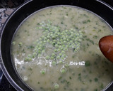 Foto del paso 7 de la receta: Filetes de merluza, patatas y guisantes en salsa verde