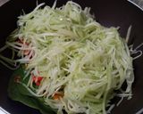 Foto langkah ke 2 dari resep Tumis Labu Siam Praktis.