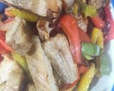 Foto del paso 3 de la receta: Puntalettes con Presa Ibérica y Pimientos a la mantequilla en Salsa de Yakiniku y Lima