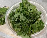 蒜炒羽衣甘藍的食譜步驟1照片