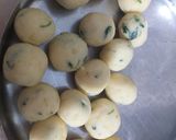 A picture of step 2 of Potato Balls.