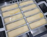 Foto langkah ke 4 dari resep Pukis Keju Kismis Meses.