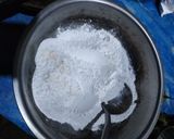 Foto langkah ke 4 dari resep Rempeyek Daun Jeruk (no santan,telur) Reunyah.
