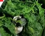 बथुआ का रायता बूंदी बाला (bathua ka raita boondi wala recipe in Hindi) रेसिपी चरण 1 फोटो