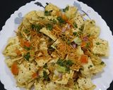 A picture of step 5 of Chaat (Papad Chat).