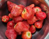 Foto del paso 2 de la receta: Frutillas con crema