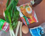 Foto langkah ke 1 dari resep Omelette Indomie.
