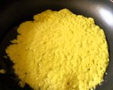 A picture of step 2 of Green Chili Halwa.