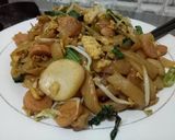 Foto langkah ke 5 dari resep Kwetiaw goreng enak & simpel.