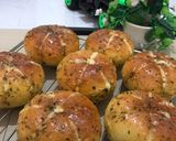 Foto langkah ke 7 dari resep Korean Garlic cheese bread.