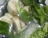 Foto langkah ke 2 dari resep Green Smoothies Pokcoy-Pisang.