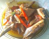 Foto langkah ke 2 dari resep Tumis tongkol pedas.