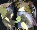 Foto langkah ke 1 dari resep Mangut Ikan Tongkol tomat hijau.