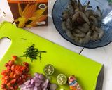 Foto langkah ke 1 dari resep Udang sambal embe.