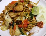 รูปขั้นตอนการทำที่ 7 ของ เส้นเหลืองผัดขี้เมาไก่