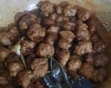 Foto langkah ke 3 dari resep Bola-Bola Daging Bumbu Kecap.