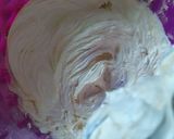 Foto langkah ke 2 dari resep Kue Semprit Mawar.