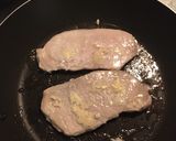 Fokhagymás dubarry sertésszelet (keto) burgonyapürével (nem keto) recept fázis 2 fotója