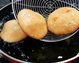 A picture of step 10 of Khasta Matar Kachoris.