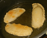 Foto del paso 12 de la receta: Masa para Empanadas Fritas