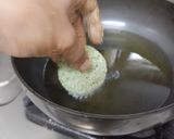 मटर पॅटीस (matar patties recipe in marathi) रेसिपी स्टेप 2 फोटो 
