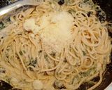Foto del passaggio 6 della ricetta Spaghetti con Biete Spinaci Panna e Parmigiano