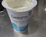Foto del paso 1 de la receta: Salsa🥪de yogur🍟🌭para tus comidas🥛🌶️🧄