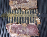 Foto langkah ke 4 dari resep Beef Steak With Brown Sauce.