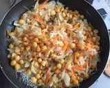 Foto del paso 2 de la receta: Arroz 🍚,verduras y garbanzos
