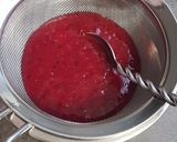 Une image de l'étape 4 de °Verrines fraises/rhubarbe°.