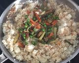 Foto del paso 7 de la receta: Coliflor con verduras estilo arroz tres delicias frito oriental