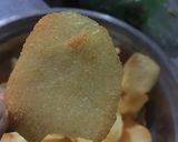 Hình bước làm 2 của món Khoai tây lắc phô mai