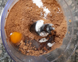 Foto del paso 2 de la receta: Galletitas de chocolate y nuez Sin azúcar, sin endulcorante y sin manteca