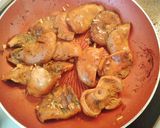 Foto del paso 2 de la receta Ravioles rellenos con salsa de foie y setas