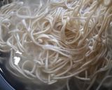 ऑयल फ्री हक्का नूडल्स (Oil free hakka noodles recipe in hindi) रेसिपी चरण 1 फोटो