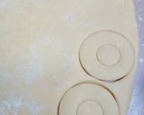 Foto langkah ke 5 dari resep Donat Glaze Susu.