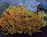 Foto langkah ke 4 dari resep Mie kering pedas (aneka cemilan).