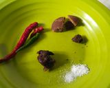 Foto langkah ke 1 dari resep Rujak Kangkung Sambel Asem.