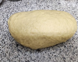 Foto del paso 3 de la receta: Empanada clásica de atún con masa casera muy genuina