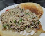 Foto del paso 4 de la receta: Mi versión de arepa reina pepiada🫓🥑🍗