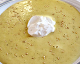 Foto del paso 5 de la receta: Crema de calabacín con isla de yogurt griego