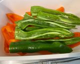Une image de l'étape 5 de Poivrons bicolores et courgettes jaunes grillés aux épices.