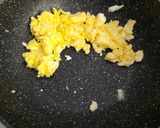 Foto langkah ke 2 dari resep Sayur orak arik sawi telor.
