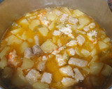 Foto del paso 5 de la receta: Marmitako de atún con gambones