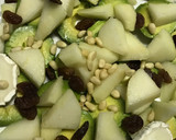 Foto del paso 5 de la receta: Ensalada de frutos frescos y secos, con queso de cabra