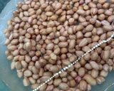 Hình bước làm 1 của món Đậu phộng rang bằng nồi chiên không dầu