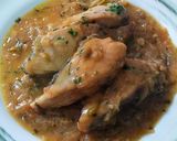 Foto del paso 13 de la receta: Bonito en salsa de dos tipos de cebollas, pimiento y azafrán