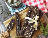 Foto langkah ke 7 dari resep Chocolate Pumpkin Seed Cantucci (Biscotti).